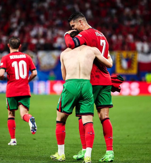 1718809811478070415.png 1718809811478070415.png